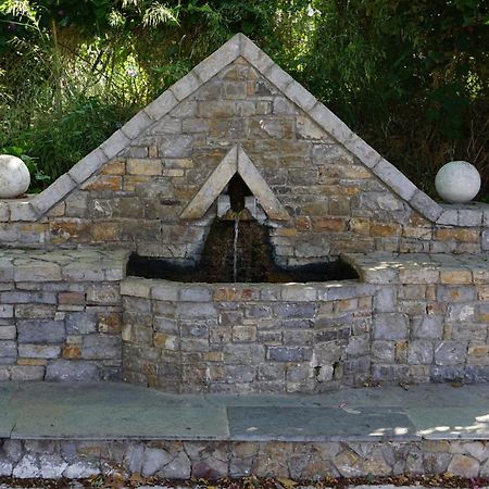 Lotza Traditional House Salakos Exterior photo