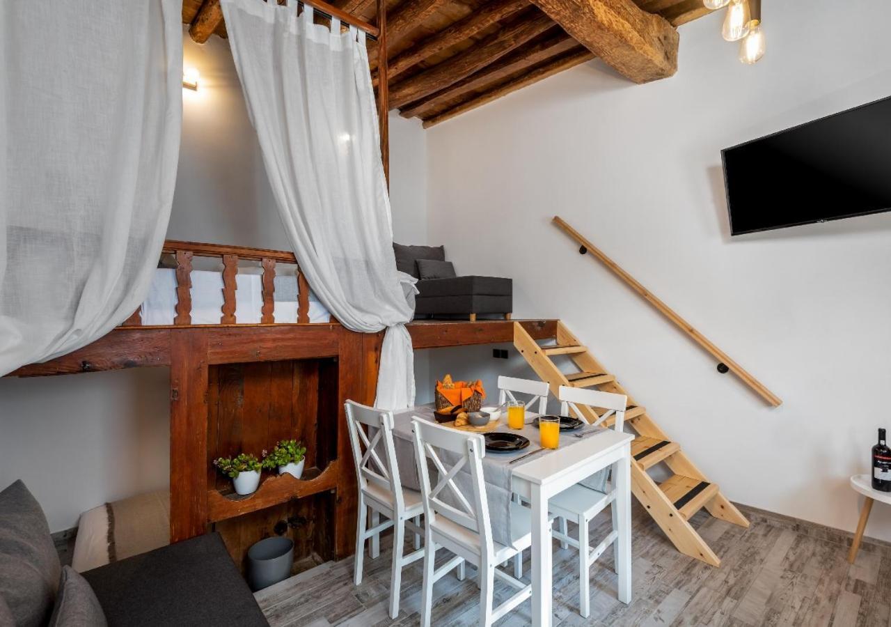 Lotza Traditional House Salakos Exterior photo